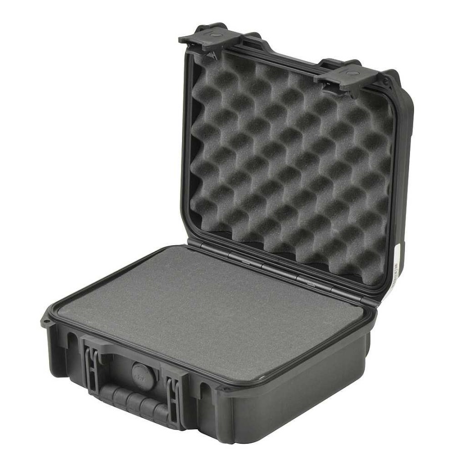 SKB Cases Skb Cases 3I Series Mil-Standard Waterproof Case 4 (Black) With Cubed Foam Equipment Cases & Bags