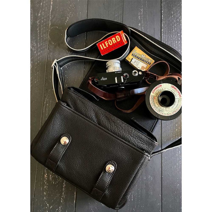 Oberwerth Oberwerth Harry And Sally Leather Shoulder Camera Bag (Black With "L" Red Insert) Camera Bags